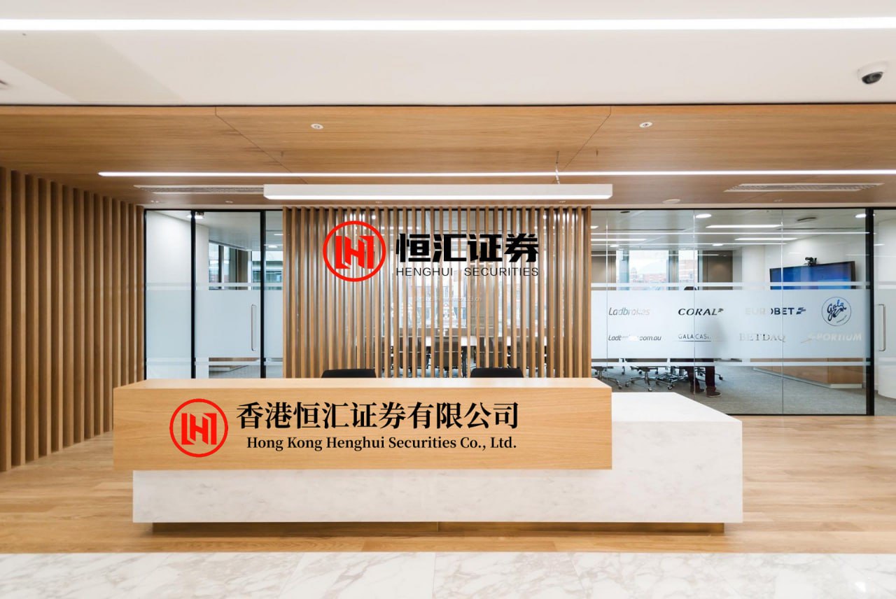 万宝配资 我是一颗老韭菜：今天给大家分享一个非常实用的技术指标，这个技术指标如果你的自选股有，那么一定要坚持拿住，会有大行情。打开你持有的股票，周线图，如果你的股票连续下跌了4周，股价跌幅20个点以上，但...